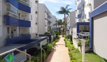 Apartamento em excelente localização no bairro Abraão, 3 dormitórios, suíte e sacada
