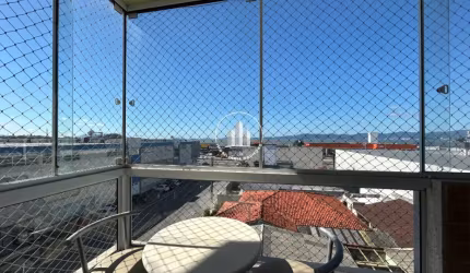 APTO 3 QUARTOS, COM SUITE,  TOTALMENTE MOBILIADO, ANDAR ALTO, VISTA MAR, EXCELENTE LOCALIZAÇÃO