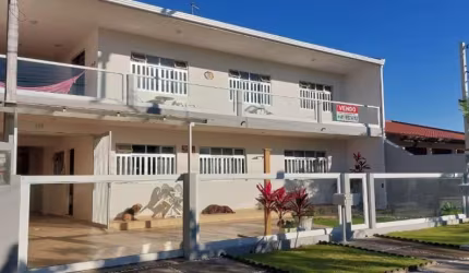Casa a Venda com piscina . Guaratuba - PR  Praia Central. Ótimo Sobrado com piscina.