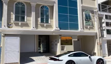 Ótimo Apartamento Novo | 3 Suítes, 2 vagas de Garagem na Meia Praia em Itapema/SC - Imobiliária África