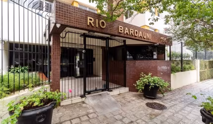 Encantador apartamento no Batel com 2 dormitórios