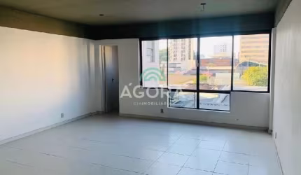 Sala comercial para alugar no Centro, Canoas  por R$ 800