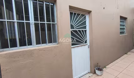 Casa com 1 quarto para alugar no Marechal Rondon, Canoas  por R$ 800