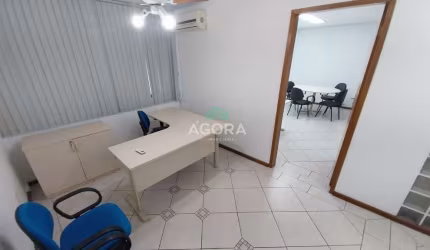 Sala comercial para alugar no Centro, Canoas  por R$ 1.600