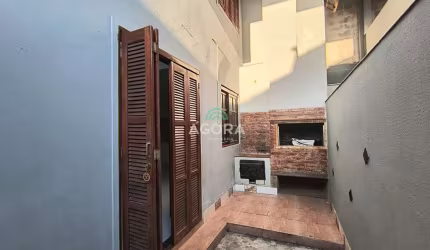 Casa com 2 quartos para alugar no Mato Grande, Canoas  por R$ 1.360