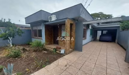 Casa com 5 quartos para alugar no Niterói, Canoas  por R$ 4.950