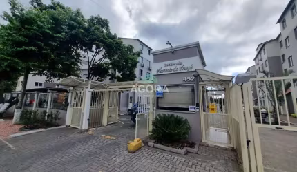 Apartamento com 2 quartos para alugar no Estância Velha, Canoas  por R$ 1.000
