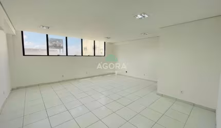 Sala comercial para alugar no Mathias Velho, Canoas  por R$ 850