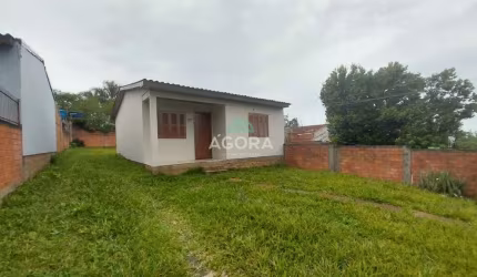 Casa com 2 quartos para alugar no Olaria, Canoas  por R$ 1.700