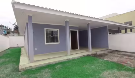 Casa para Locação em Saquarema, Porto da Roça, 2 dormitórios, 1 suíte, 2 banheiros, 2 vagas