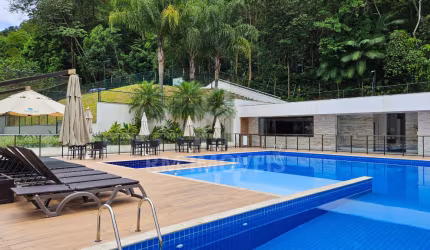Apartamento de luxo com vista panorâmica! 3 dormitórios, 2 vagas de garagem e condomínio clube. O lugar perfeito para você!