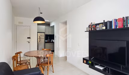 Apartamento de 1 dormitório mobiliado, com 1 vaga de garagem, em condomínio moderno a poucos metros da UFSC!