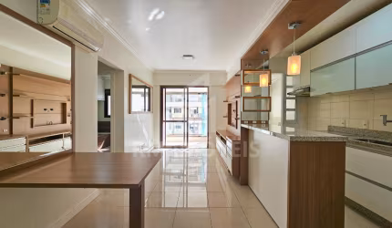 Apartamento semimobiliado de 2 dormitórios, sendo 1 suíte, e 1 vaga de garagem, em condomínio clube de alto padrão!