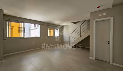 Cobertura dúplex nova com 2 suítes + lavabo, 2 vagas de garagem e hobby-box, na Rua Lauro Linhares!