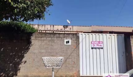 Casa com 3 dormitórios à venda, 48 m² por R$ 200.000,00 - Antonio Felipe - Santa Cruz da Conceição/SP