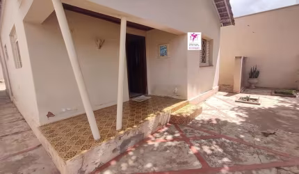 Casa com 3 dormitórios à venda, 137 m² por R$ 380.000,00 - Centro - Leme/SP