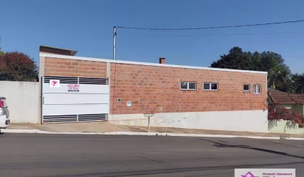 Edícula com 4 dormitórios à venda, 246 m² por R$ 600.000 - Centro - Santa Cruz da Conceição/SP