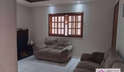 Casa com 3 dormitórios à venda, 171 m² por R$ 450.000 - Centro - Leme/SP