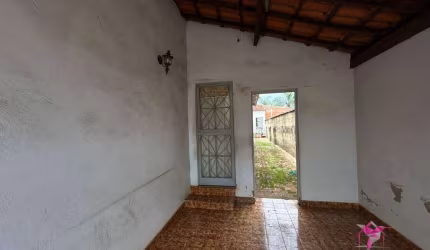 Casa com 3 dormitórios à venda, 166 m² por R$ 320.000,00 - Jardim Amália - Leme/SP