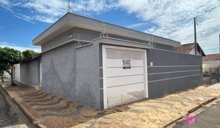 Casa com 2 dormitórios à venda, 124 m² por R$ 340.000,00 - Barra Funda - Leme/SP