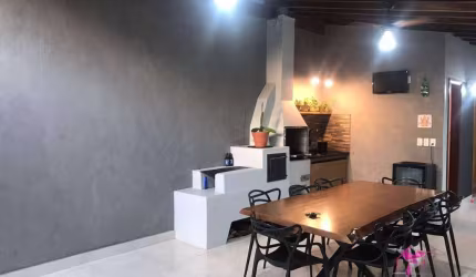 Casa com 2 dormitórios à venda, 127 m² por R$ 550.000,00 - Jardim Eroísi - Leme/SP