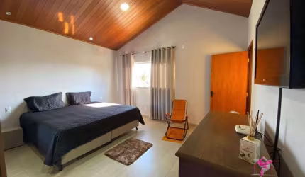 Casa com 3 dormitórios à venda, 210 m² por R$ 520.000,00 - Vila Bela Vista - Leme/SP