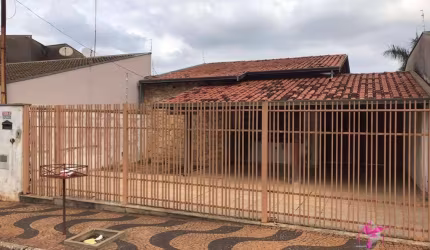 Casa com 2 dormitórios à venda, 158 m² por R$ 450.000 - Jardim Santa Rita - Leme/SP