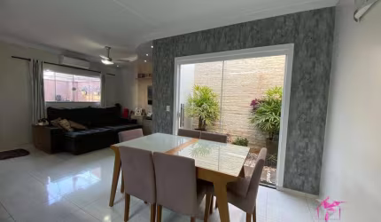 Casa com 3 dormitórios à venda, 193 m² por R$ 450.000,00 - Jardim Serelepe - Leme/SP