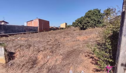 Terreno à venda, 1642 m² por R$ 650.000 - Centro - Santa Cruz da Conceição/SP