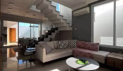 Casa com 3 dormitórios à venda, 220 m² por R$ 880.000 - Alto das Palmeiras (leme) - Leme/SP
