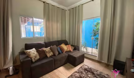 Casa com 3 dormitórios à venda, 160 m² por R$ 600.000,00 - Vila Pinheiro - Pirassununga/SP