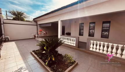 Casa com 3 dormitórios à venda, 206 m² por R$ 580.000,00 - Centro - Leme/SP