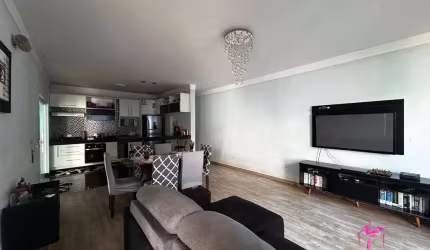 Casa com 2 dormitórios à venda, 194 m² por R$ 700.000,00 - Jardim Treviso - Pirassununga/SP