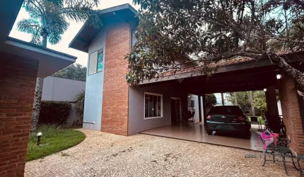 Casa com 3 dormitórios à venda, 174 m² por R$ 800.000,00 - Jardim do Bosque - Leme/SP