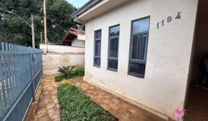 Casa com 3 dormitórios à venda, 92 m² por R$ 250.000,00 - Centro - Leme/SP