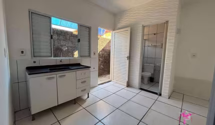 Kitnet com 1 dormitório para alugar, 22 m² por R$ 450,00/mês - Jardim Bonsucesso - Leme/SP