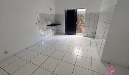 Kitnet com 1 dormitório para alugar, 44 m² por R$ 600,00/mês - Jardim Bonsucesso - Leme/SP