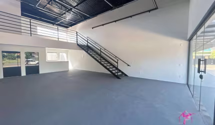Prédio para alugar, 140 m² por R$ 2.000/mês - Jardim dos Ypês - Leme/SP