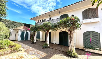 Sobrado com 3 dormitórios à venda, 650 m² por R$ 1.500.000 - Centro - Leme/SP