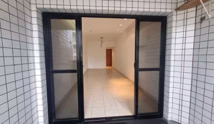 Apartamento com 2 dormitórios à venda, 90 m² por R$ 690.000,00 - Gonzaga - Santos/SP