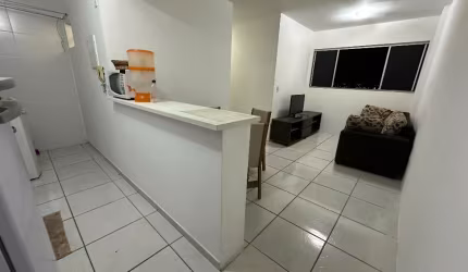 Apartamento à Venda com 3 quartos, 2 banheiros, 1 vaga e 60m² por R$ 295.000