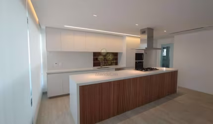 Apartamento para alugar com 147m², 3 quartos, 2 vagas e 2 depósitos