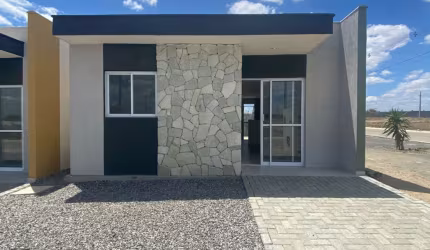 Casa pronta para morar, 3 dormitórios, 66m2, área de lazer completa, no  Condomínio Village Sudoeste