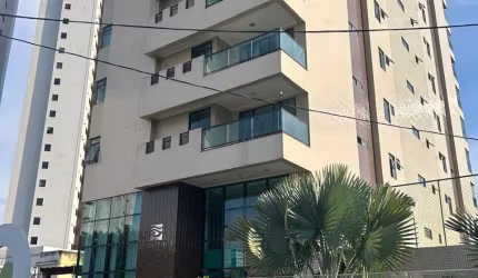 Apartamento de Alto Padrão, 3 dormitórios, varanda, 2 vagas de garagem | Centro