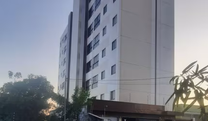 Apartamento na Prata, 2 dormitórios, elevador, 1 vaga de garagem