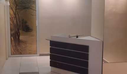 Sala comercial na Prata, 48m2, 3 repartições, wc  social, copa.