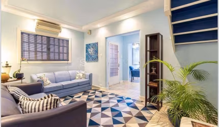 Casa a Venda em Jardim Paulistano com 4 Quartos 5 Vagas de Garagem 220 m²