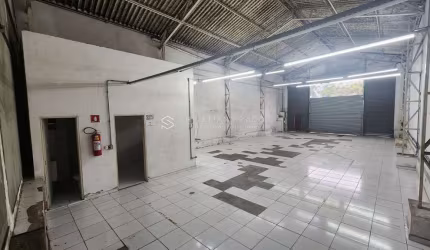 Galpão para Locação 200 m com Acesso para Caminhos Próximo ao Centro Comercial da Cidade Dutra