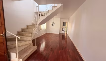 Casa para Locação no Jardim Suzana com 4 Dormitórios e 2 Vagas de Garagem