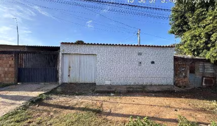 Oportunidade Única em SANTO ANTONIO DO DESCOBERTO - GO | Tipo: Casa | Negociação: Leilão  | Situação: Imóvel